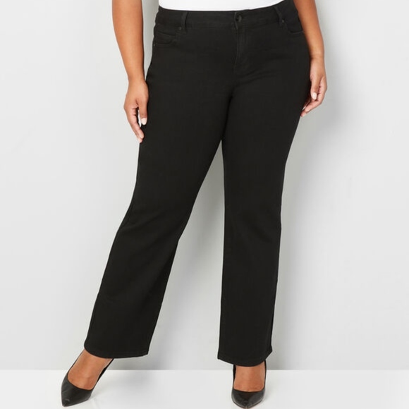 Avenue 1432 Denim Bootcut Jeans in Black NWT - Picture 1 of 4